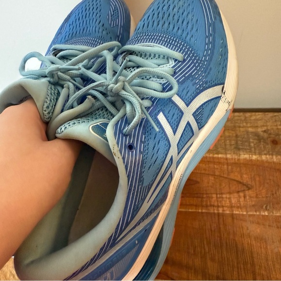 ASICS Women's Blue Running Shoes, Size 10 - Picture 7 of 8